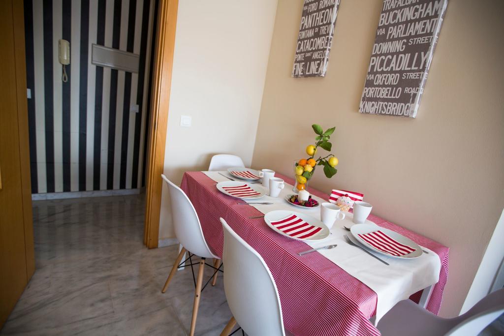 Ab Dominicum Apartamentos Málaga Chambre photo